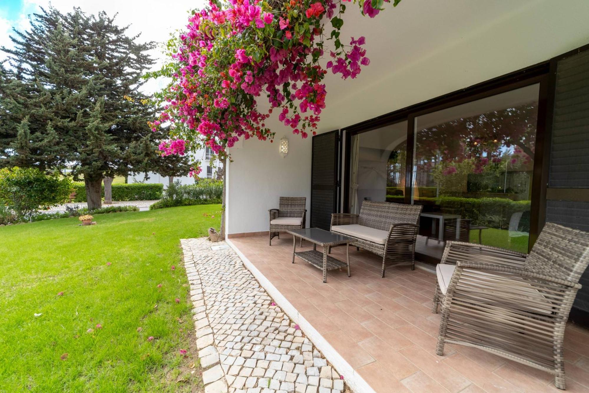 Appartement 77 - Sao Rafael By Hellovacations *